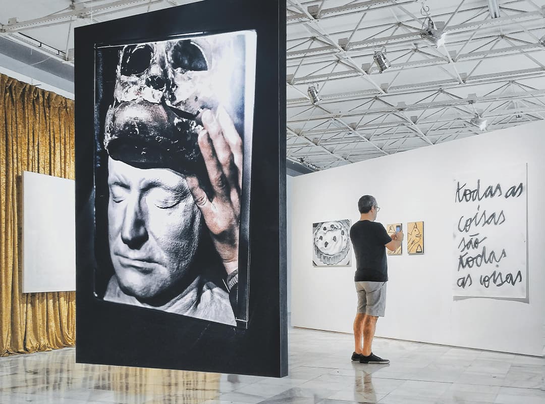 Wie man mit dem Sammeln zeitgenössischer Kunst beginnt